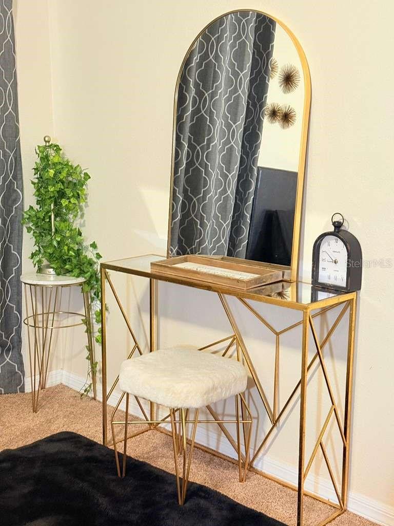 PAVILION PH 2 - Residential Lease