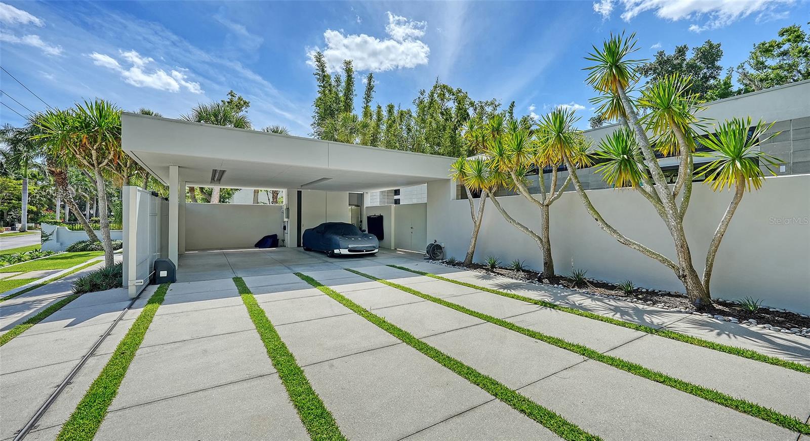 LEWIS COMBS SUB - Residential