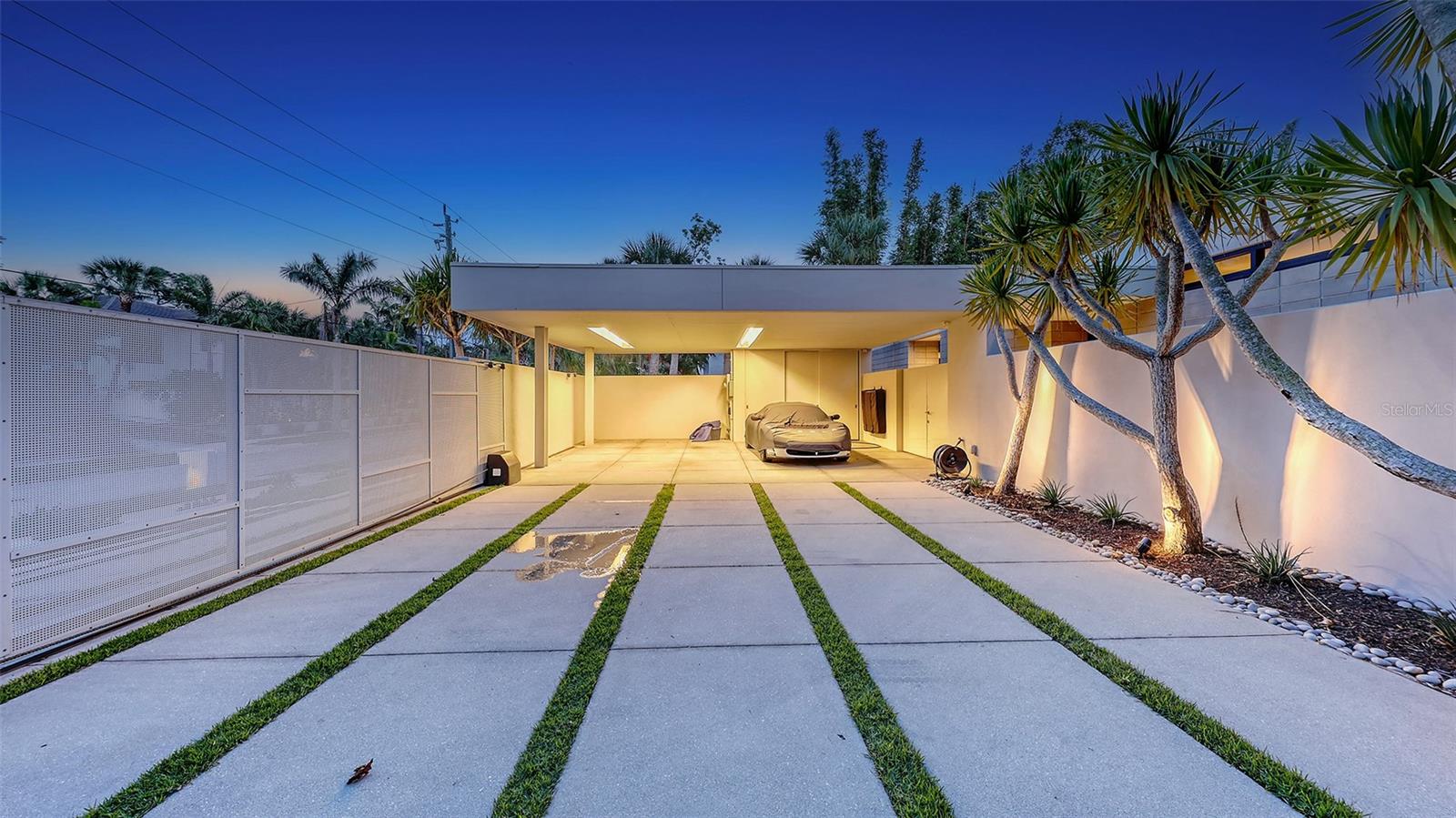 LEWIS COMBS SUB - Residential