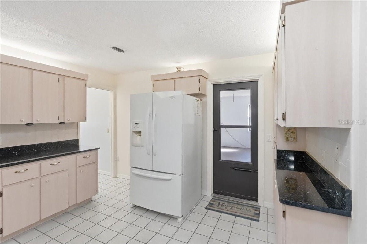 SEVEN LAKES PARK - Residential