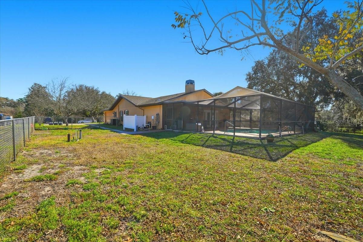 SEVEN LAKES PARK - Residential