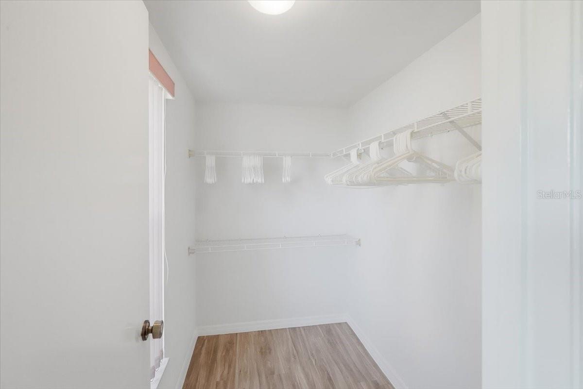 SEVEN LAKES PARK - Residential