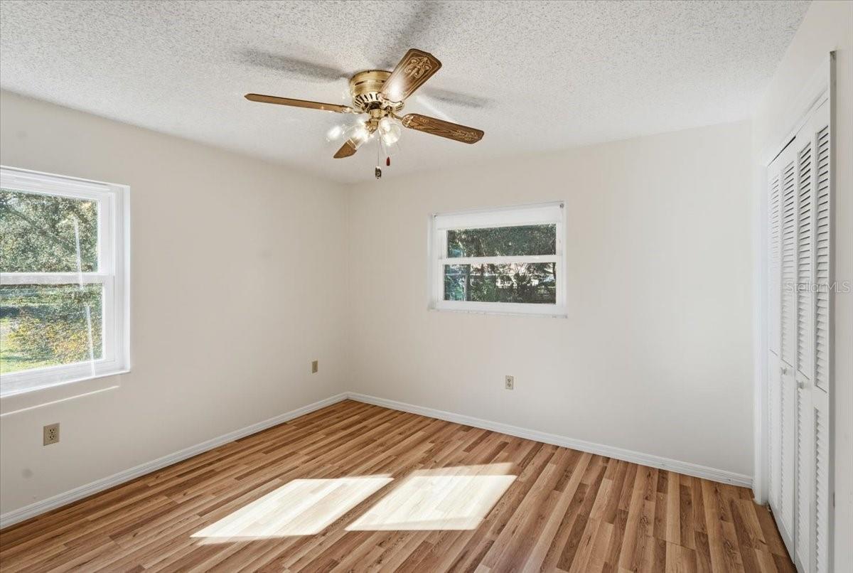 SEVEN LAKES PARK - Residential