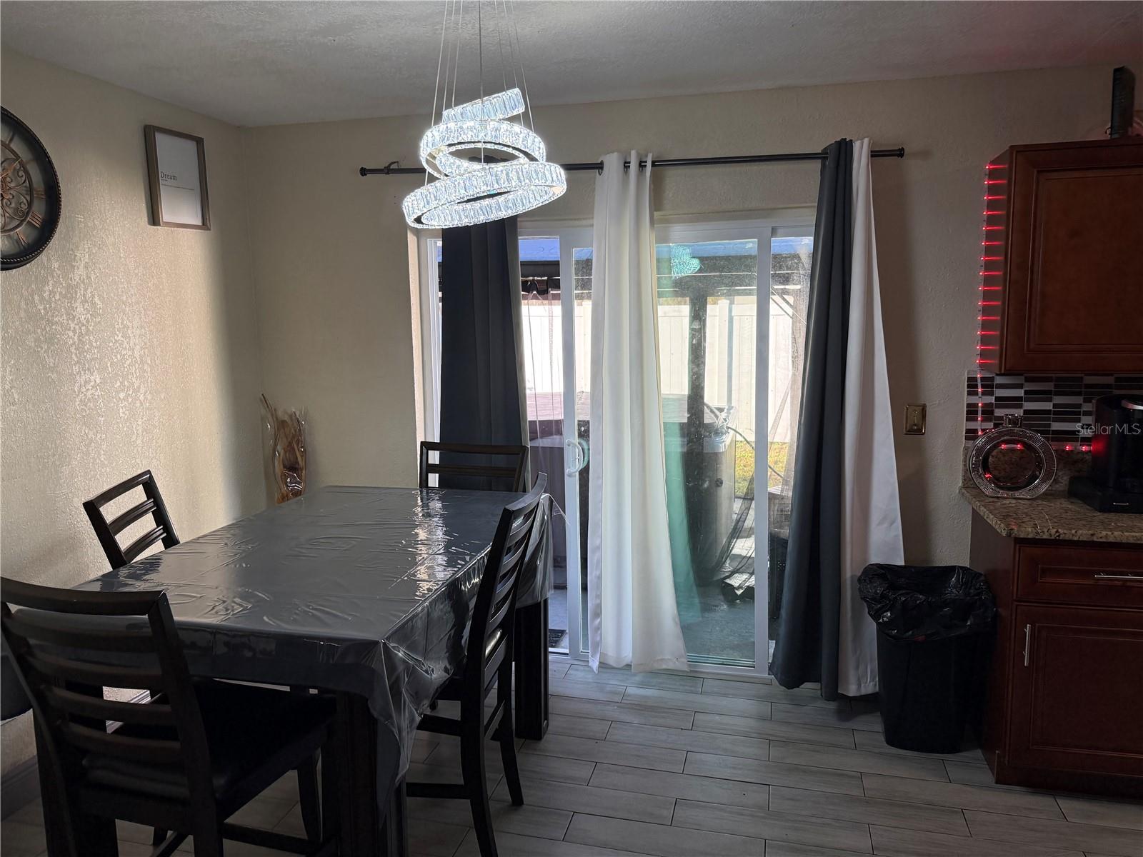 BONNIE BROOK - Residential