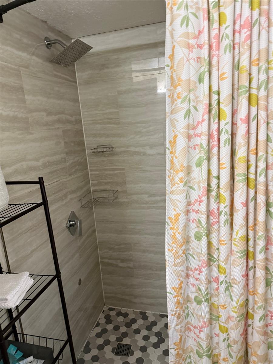 BONNIE BROOK - Residential