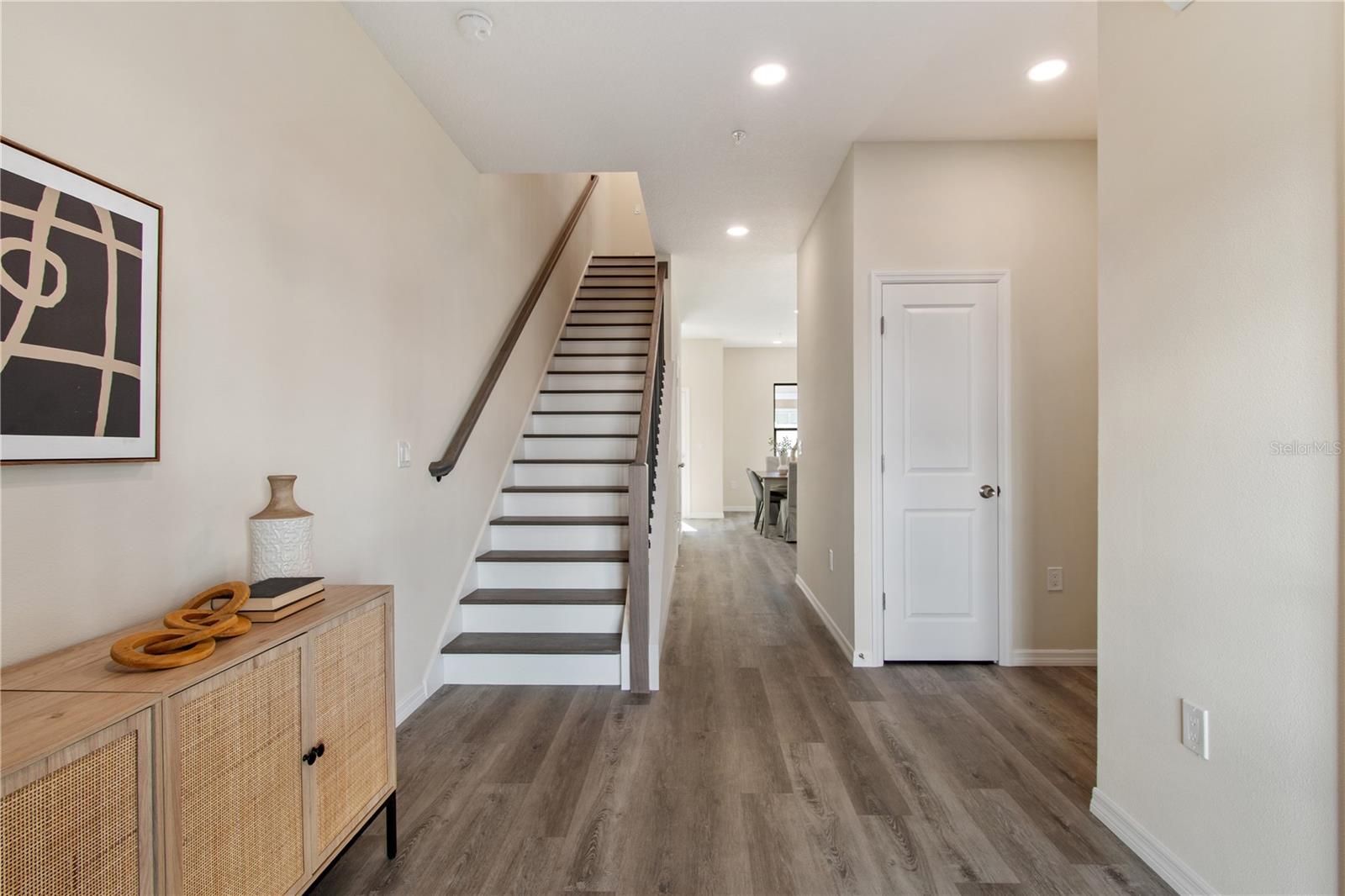 4350 CAMBIO GARDENS COURT