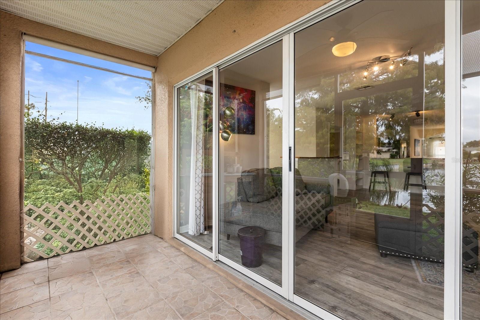 VILLAS EMERALD LAKE CONDO PH 4 - Residential