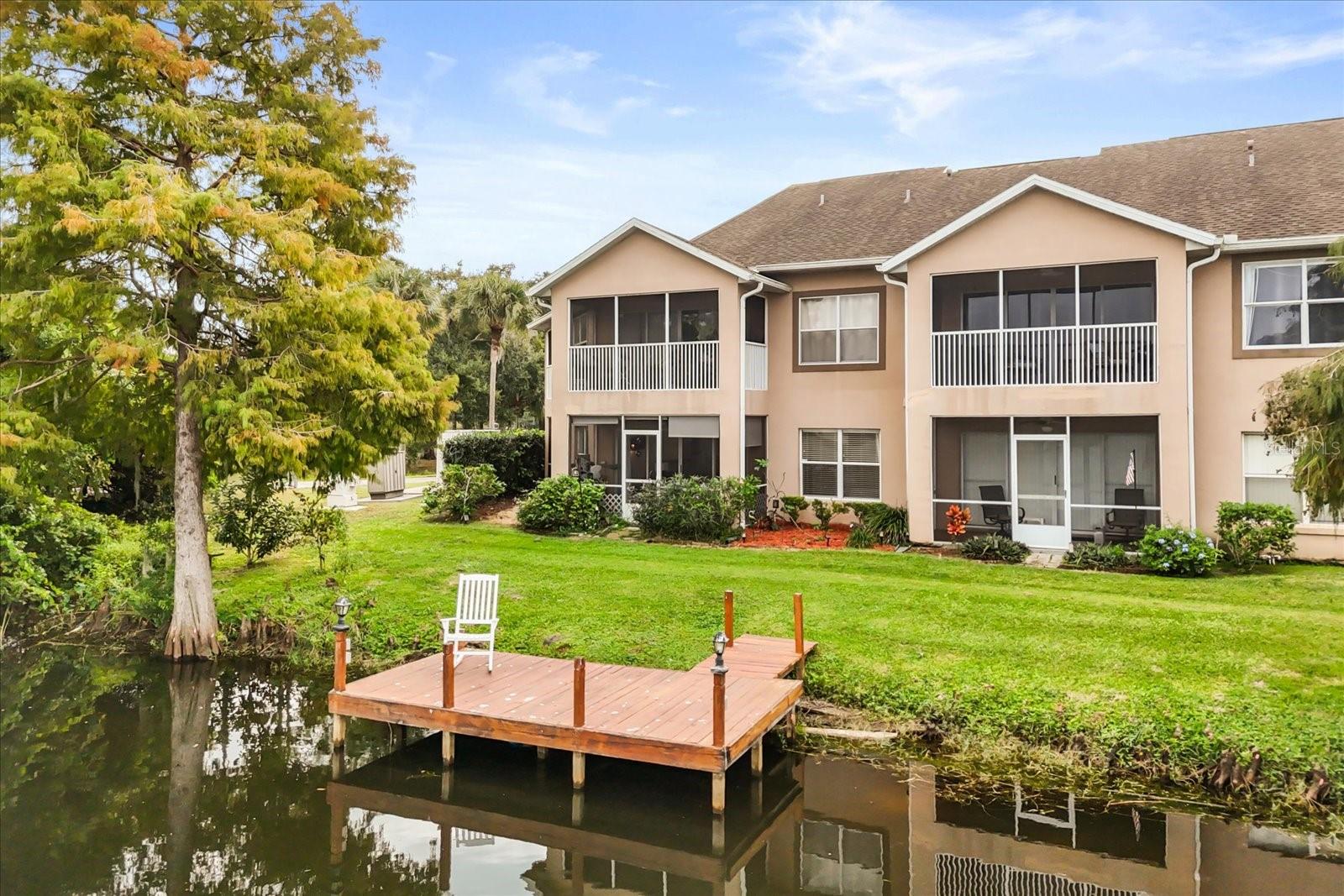 VILLAS EMERALD LAKE CONDO PH 4 - Residential