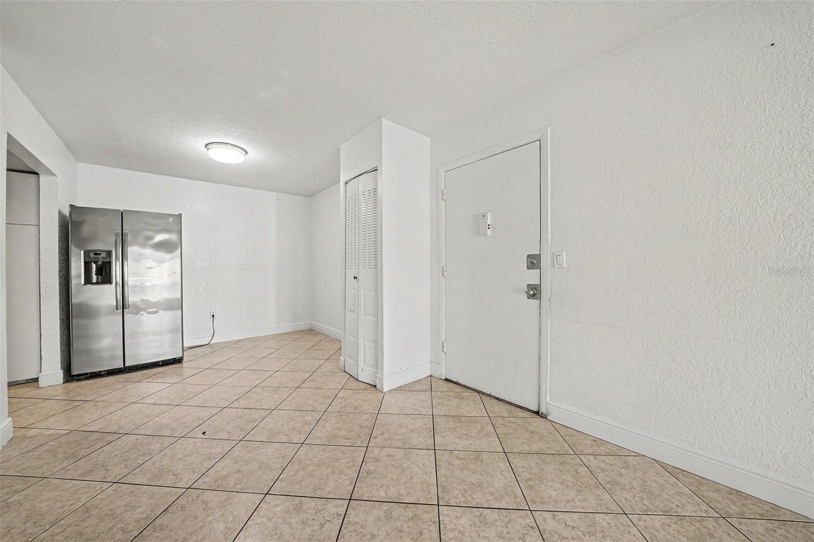 902 LAKE DESTINY ROAD A