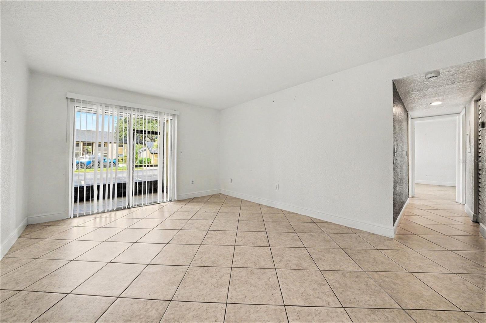 902 LAKE DESTINY ROAD A