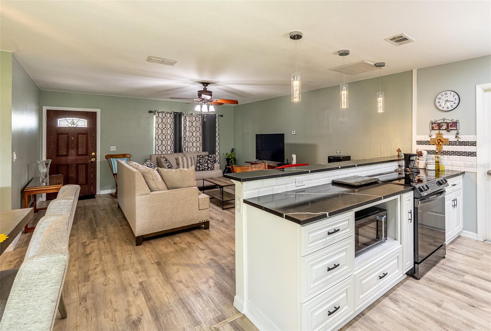 6416 SANTA MONICA DRIVE