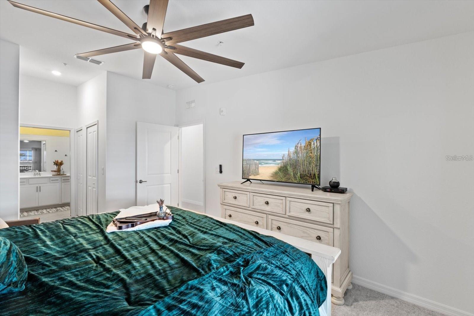 WELLEN PARK GOLF & COUNTRY CLUB - Residential Lease