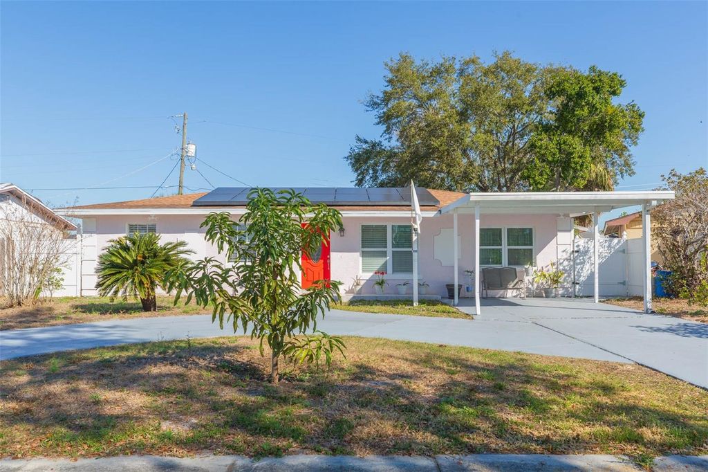 Photo of 7503 W Ellicott Street, Tampa, FL 33615 (MLS # TB8473935)