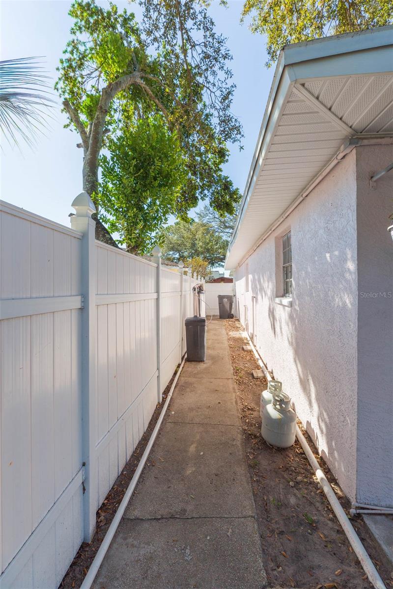 HOLLIDAY VILLAGE SEC 1 - Residential