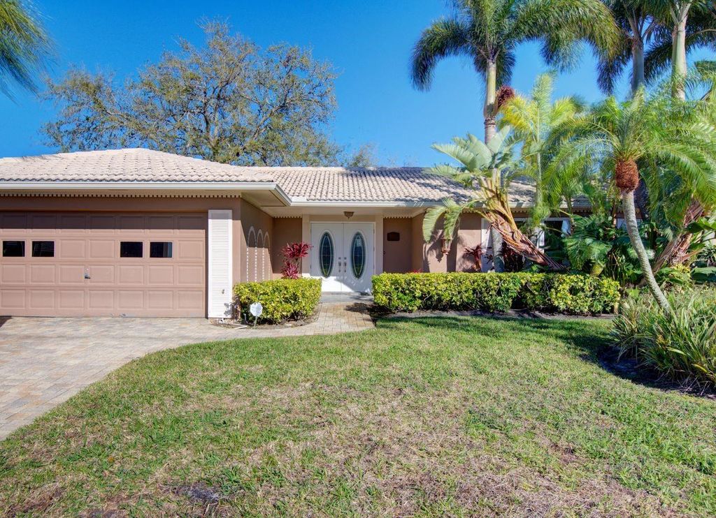 Photo of 3933 Doral Drive, Tampa, FL 33634 (MLS # TB8358494)