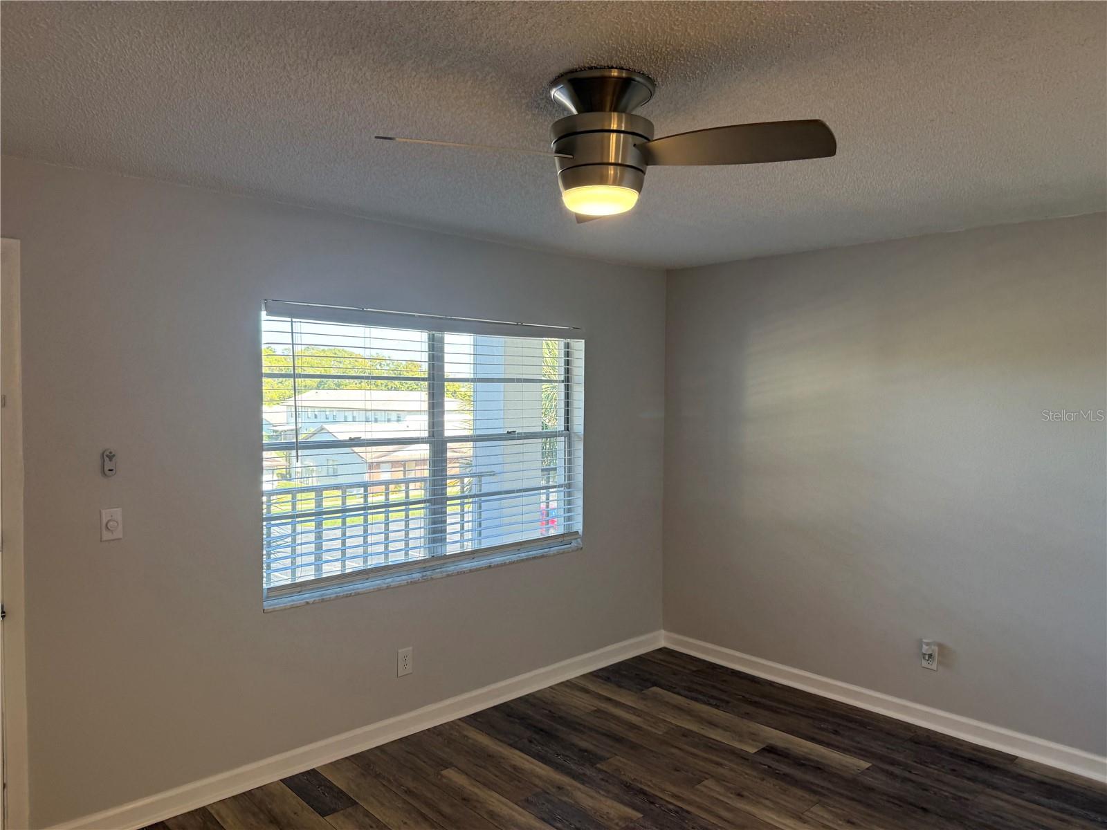 VILLAS AT COUNTRYSIDE THE - Residential