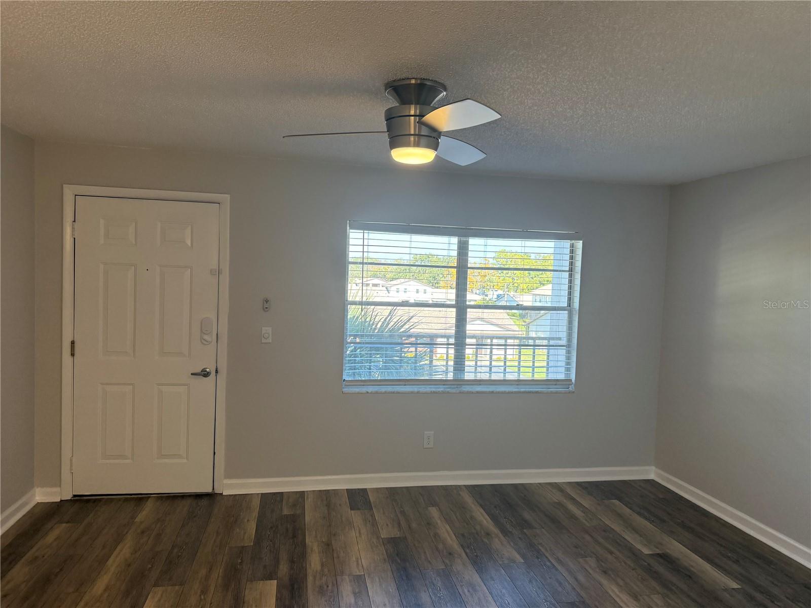 VILLAS AT COUNTRYSIDE THE - Residential