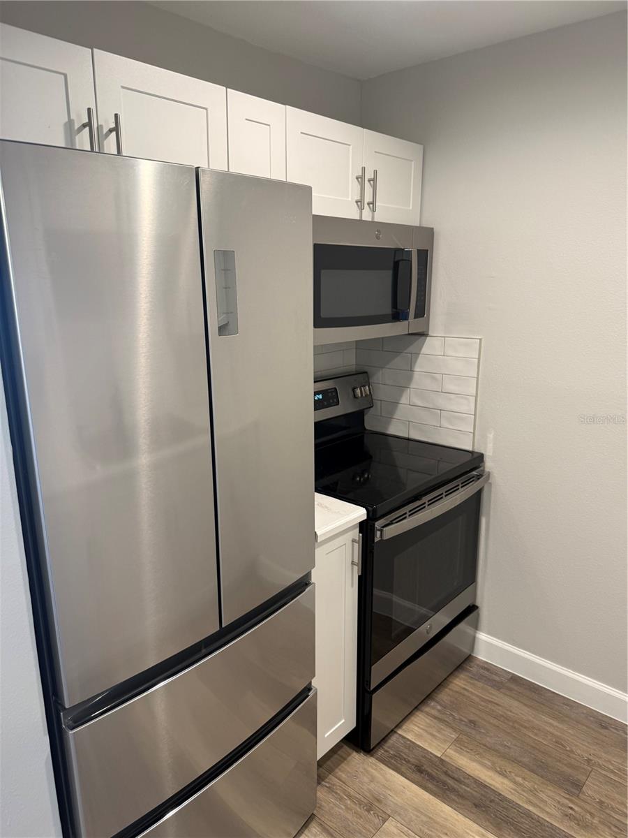 VILLAS AT COUNTRYSIDE THE - Residential