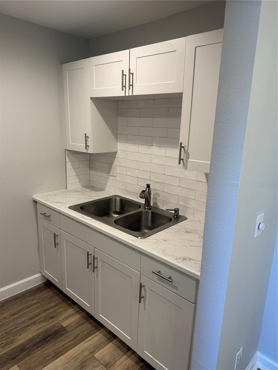 VILLAS AT COUNTRYSIDE THE - Residential