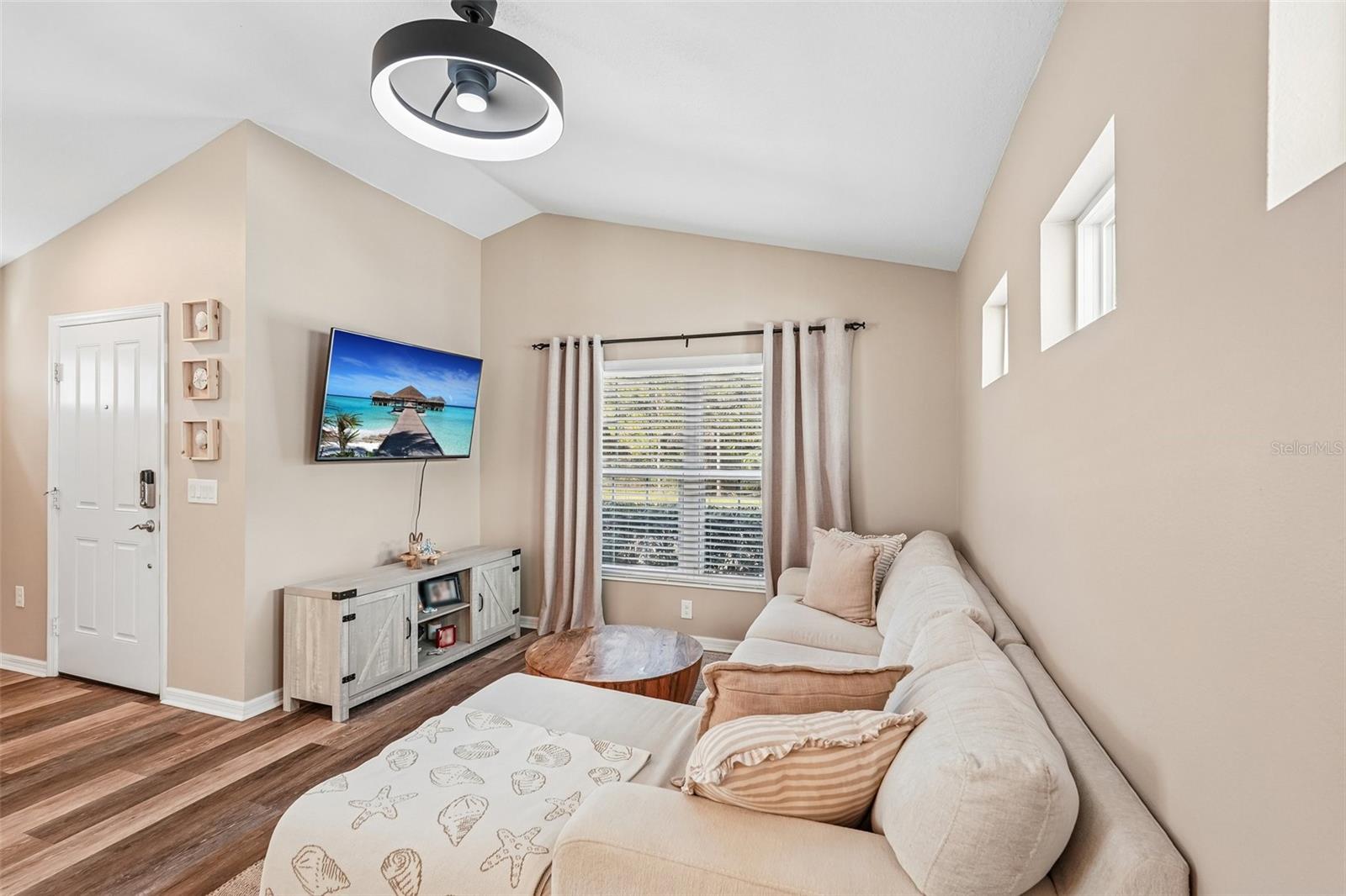12630 SHIMMERING OAK CIRCLE, VENICE, FL, 34293 4 12630 SHIMMERING OAK CIRCLE