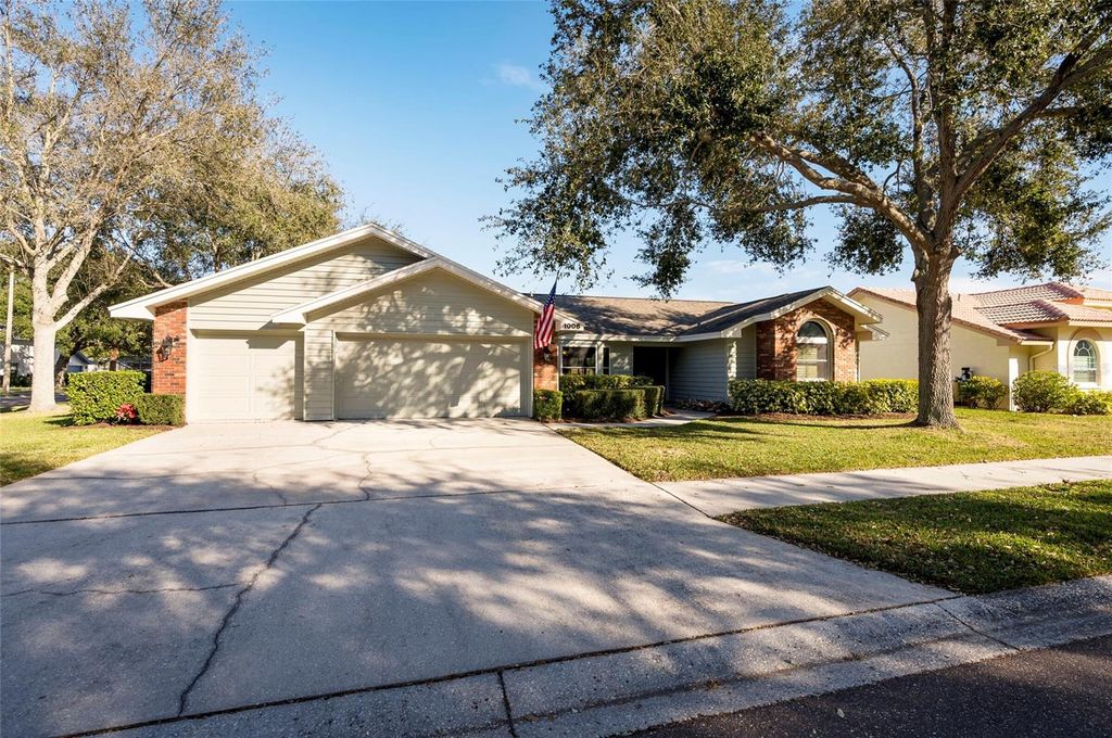 Photo of 1006 Wyndham Way, Safety Harbor, FL 34695 (MLS # TB8472646)