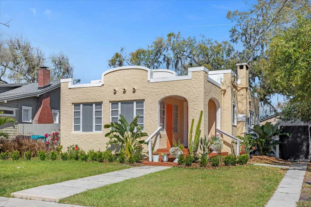 Photo of 711 Arlington Street, Orlando, FL 32805 (MLS # O6414566)