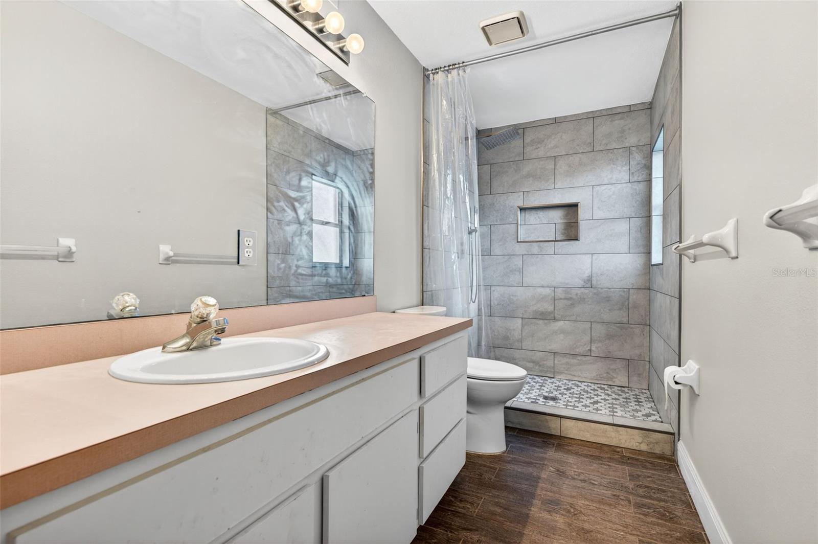 MEADOWBROOKE AT SUMMERFIELD UN - Residential