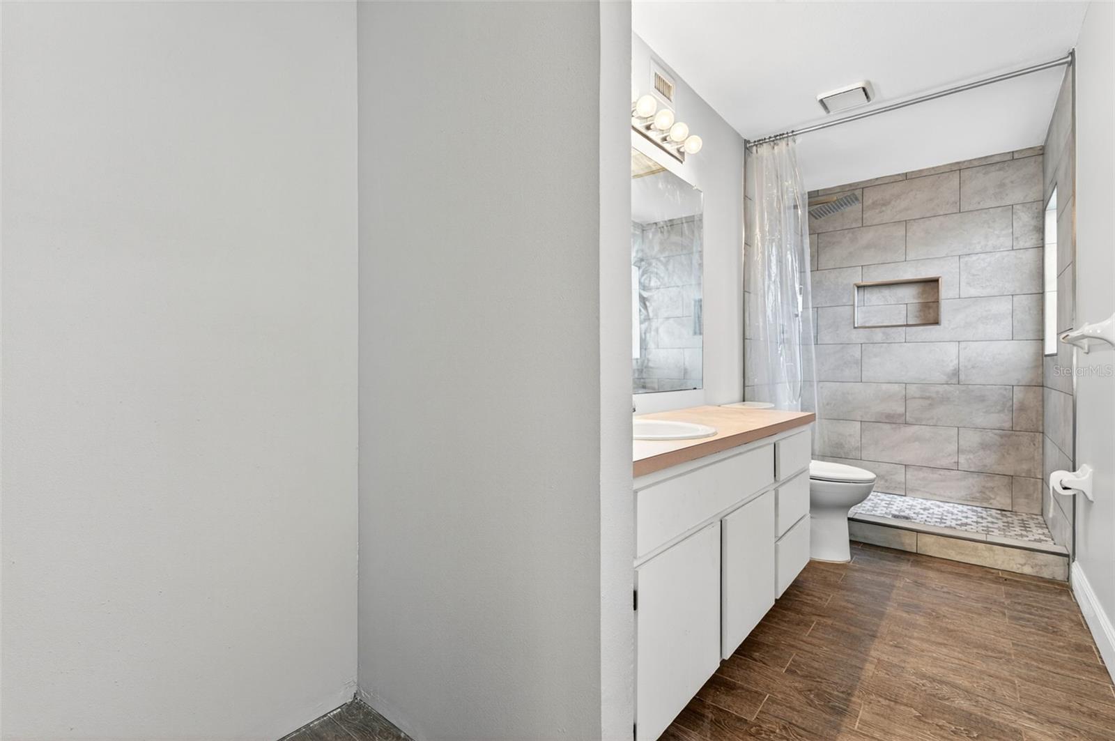 MEADOWBROOKE AT SUMMERFIELD UN - Residential
