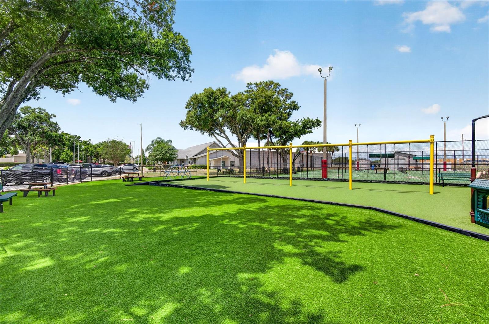 MEADOWBROOKE AT SUMMERFIELD UN - Residential