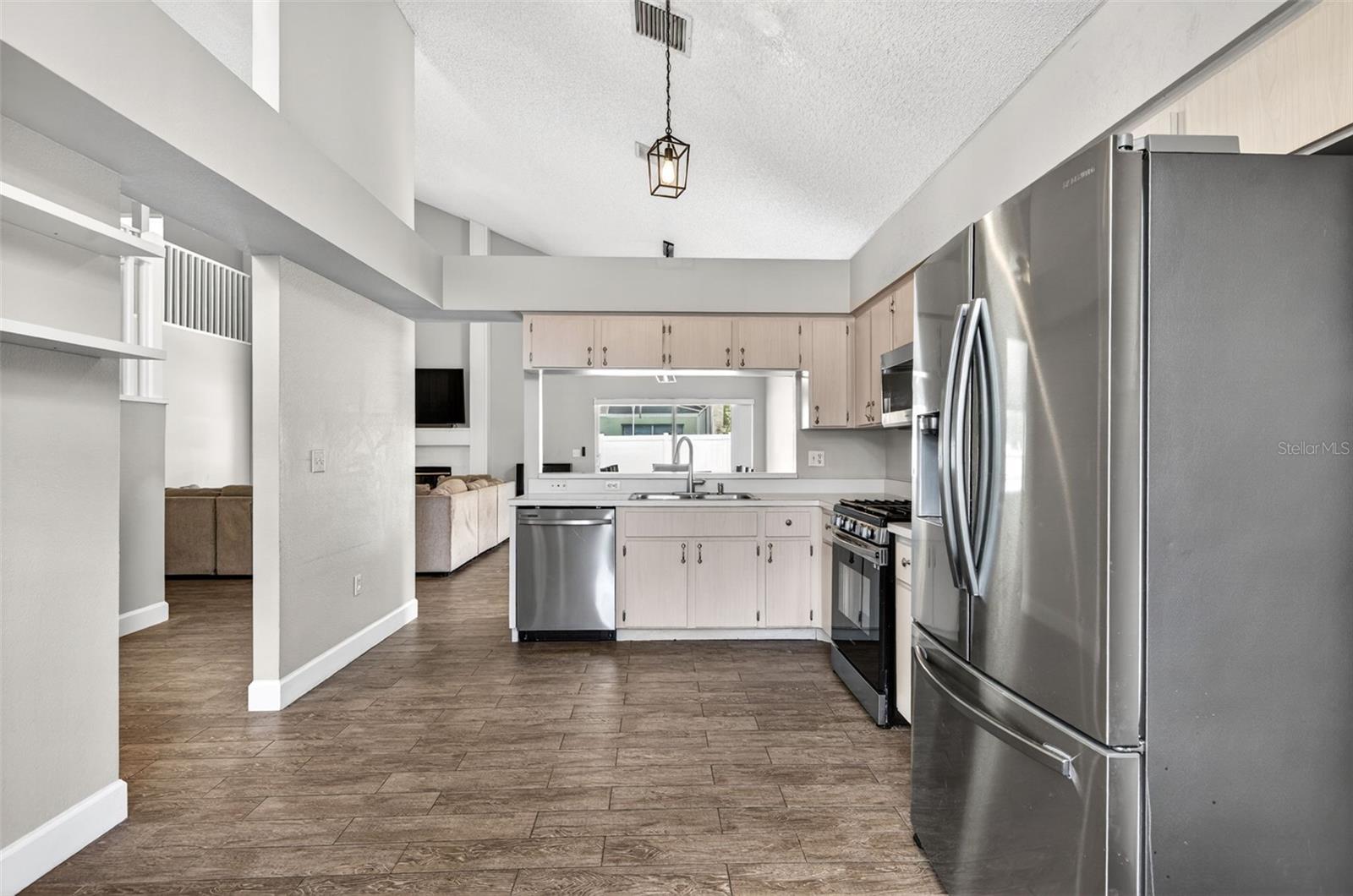 MEADOWBROOKE AT SUMMERFIELD UN - Residential