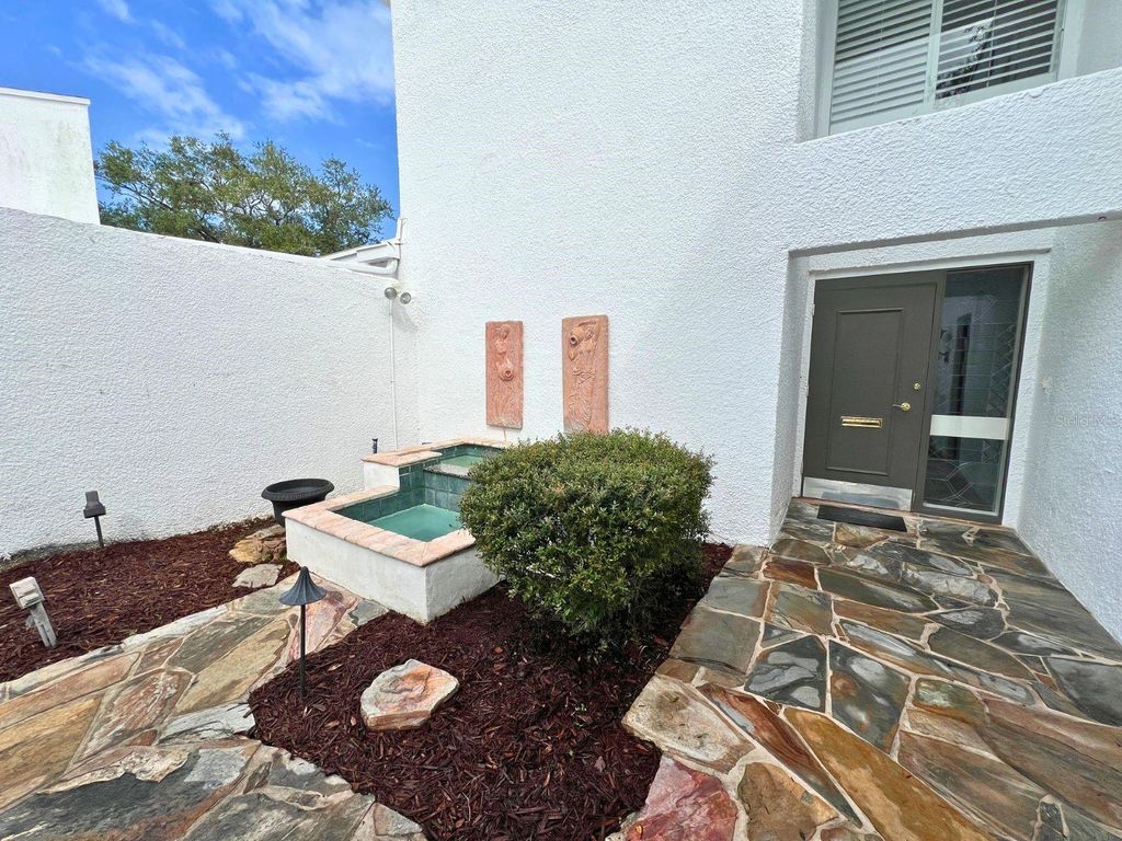 Photo of 14123 Cypress Circle #14123, Tampa, FL 33618 (MLS # O6341891)