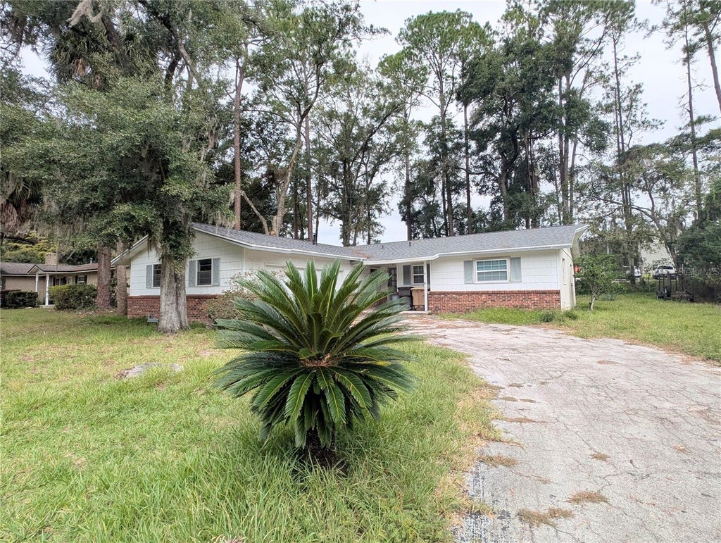 Photo of 1715 NE 5th Street, Ocala, FL 34470 (MLS # OM732950)