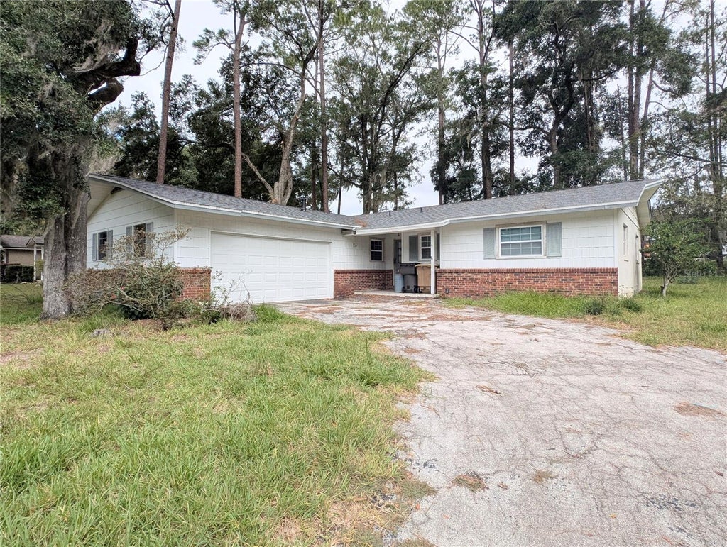 Photo of 1715 NE 5th Street, Ocala, FL 34470 (MLS # OM732950)