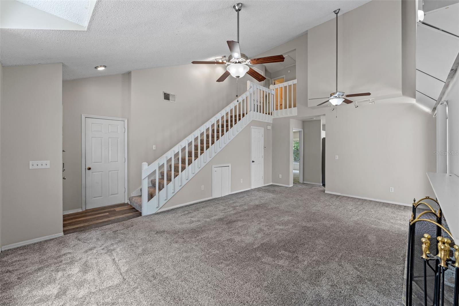 202 FERRYBOAT COURT