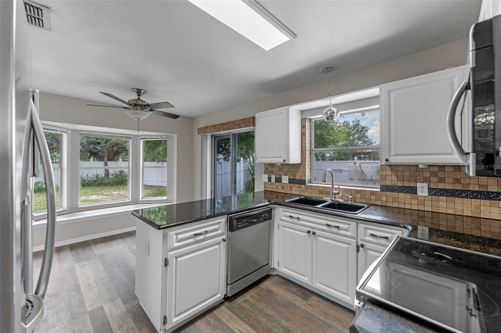 202 FERRYBOAT COURT
