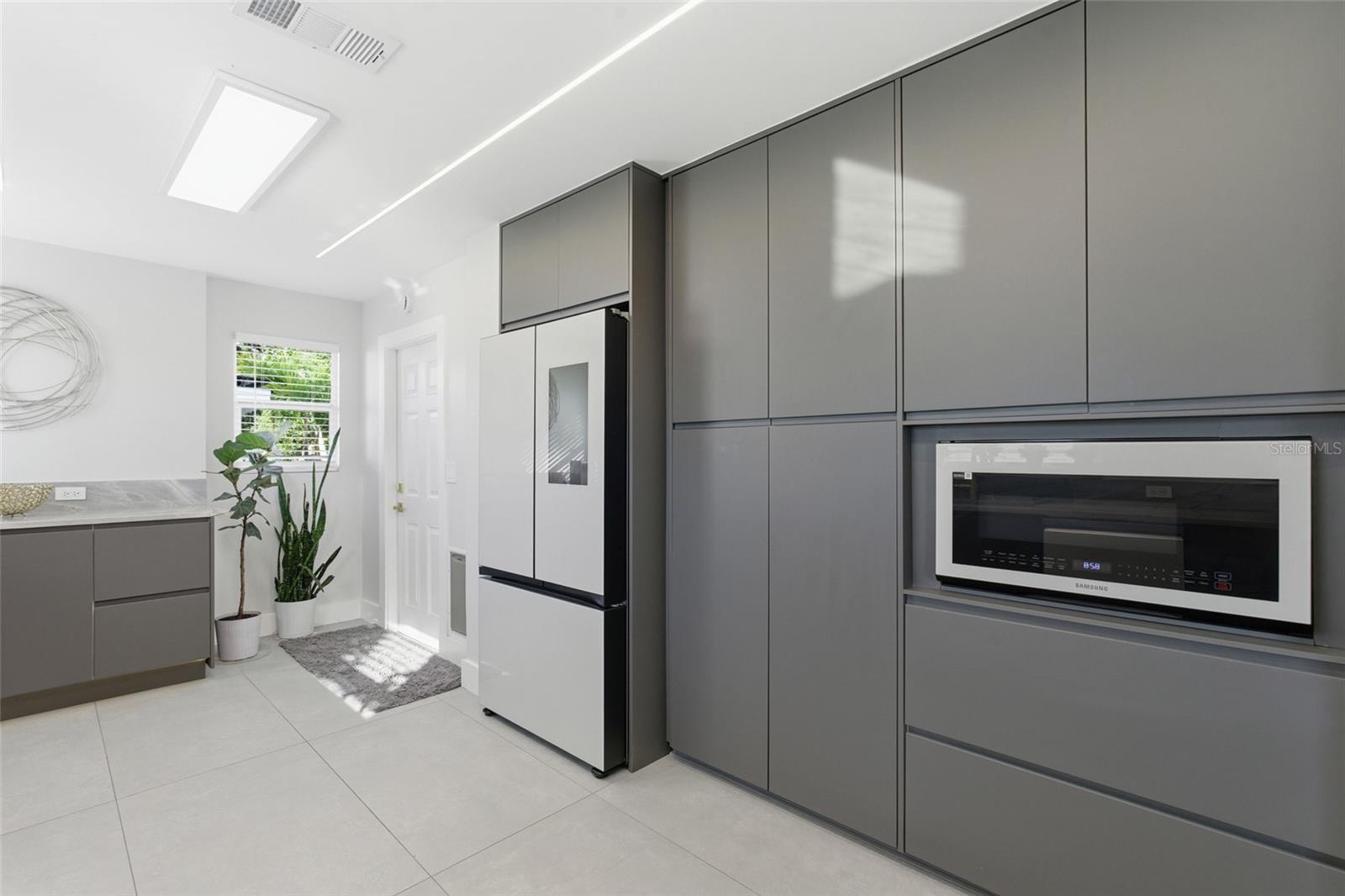 MANATEE GARDENS THIRD SEC - Residential