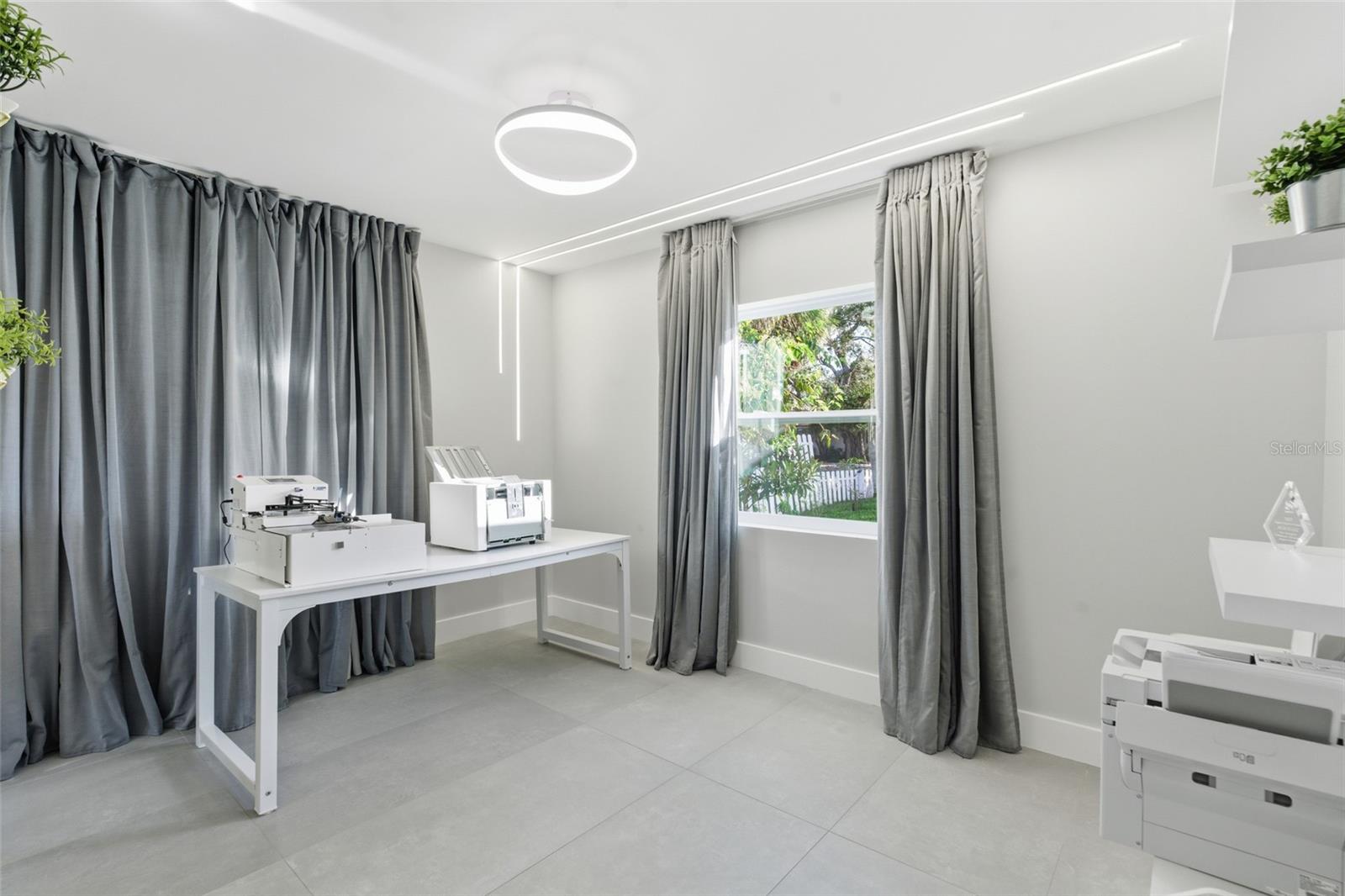 MANATEE GARDENS THIRD SEC - Residential