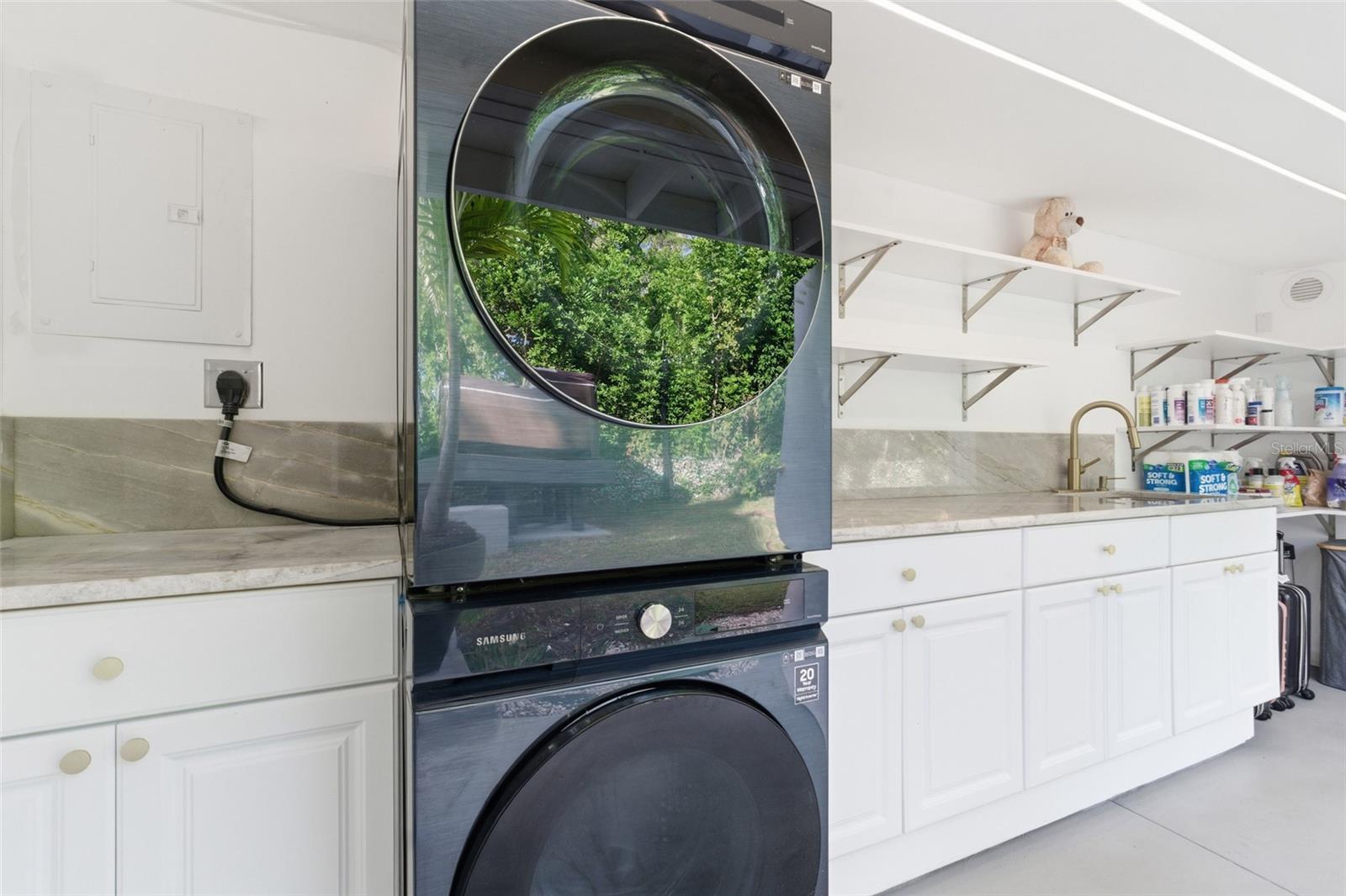 MANATEE GARDENS THIRD SEC - Residential