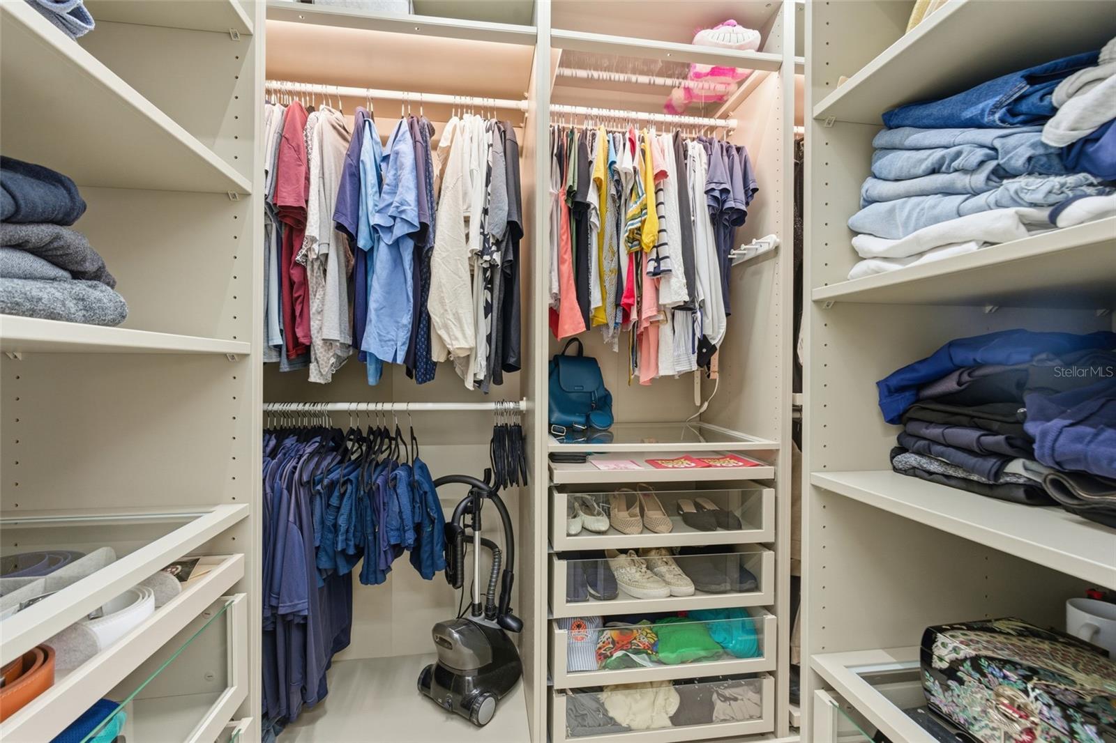 MANATEE GARDENS THIRD SEC - Residential