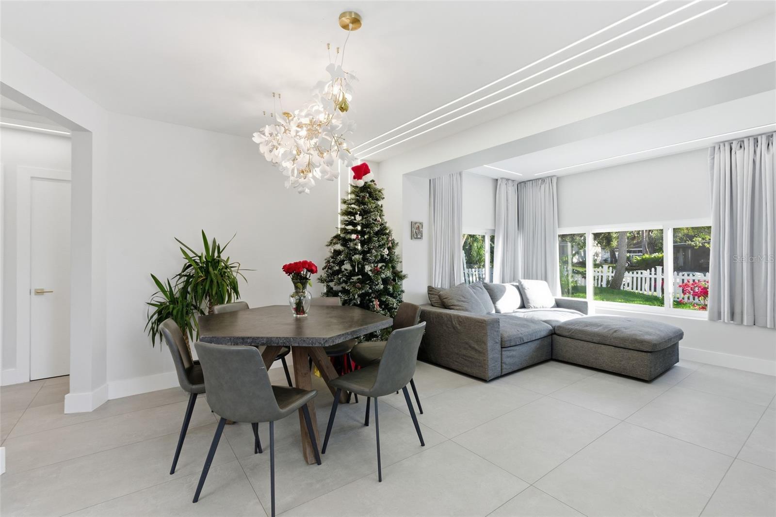 MANATEE GARDENS THIRD SEC - Residential