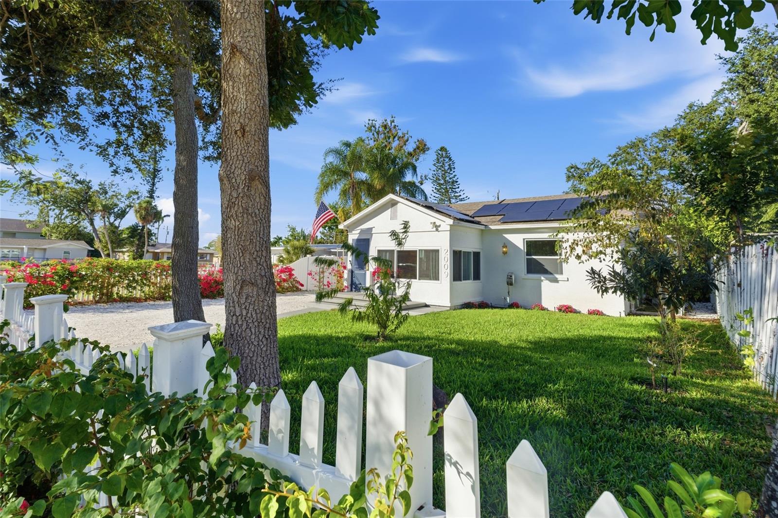 MANATEE GARDENS THIRD SEC - Residential