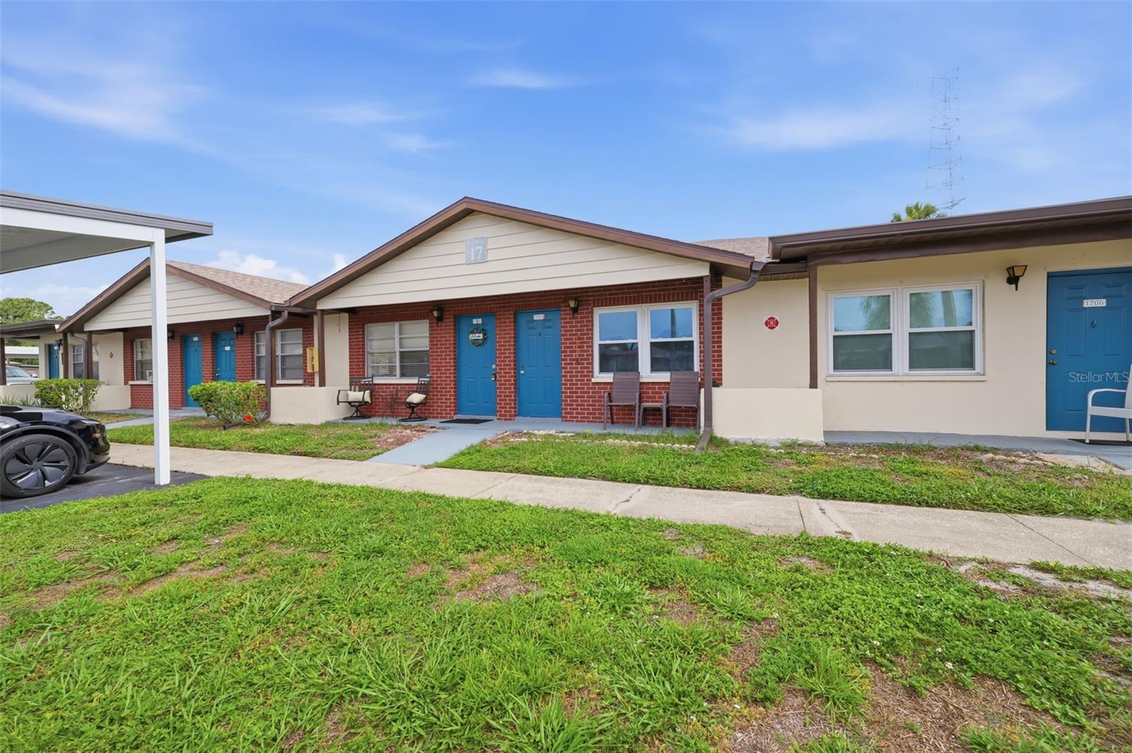 24862 US HIGHWAY 19 N 1705