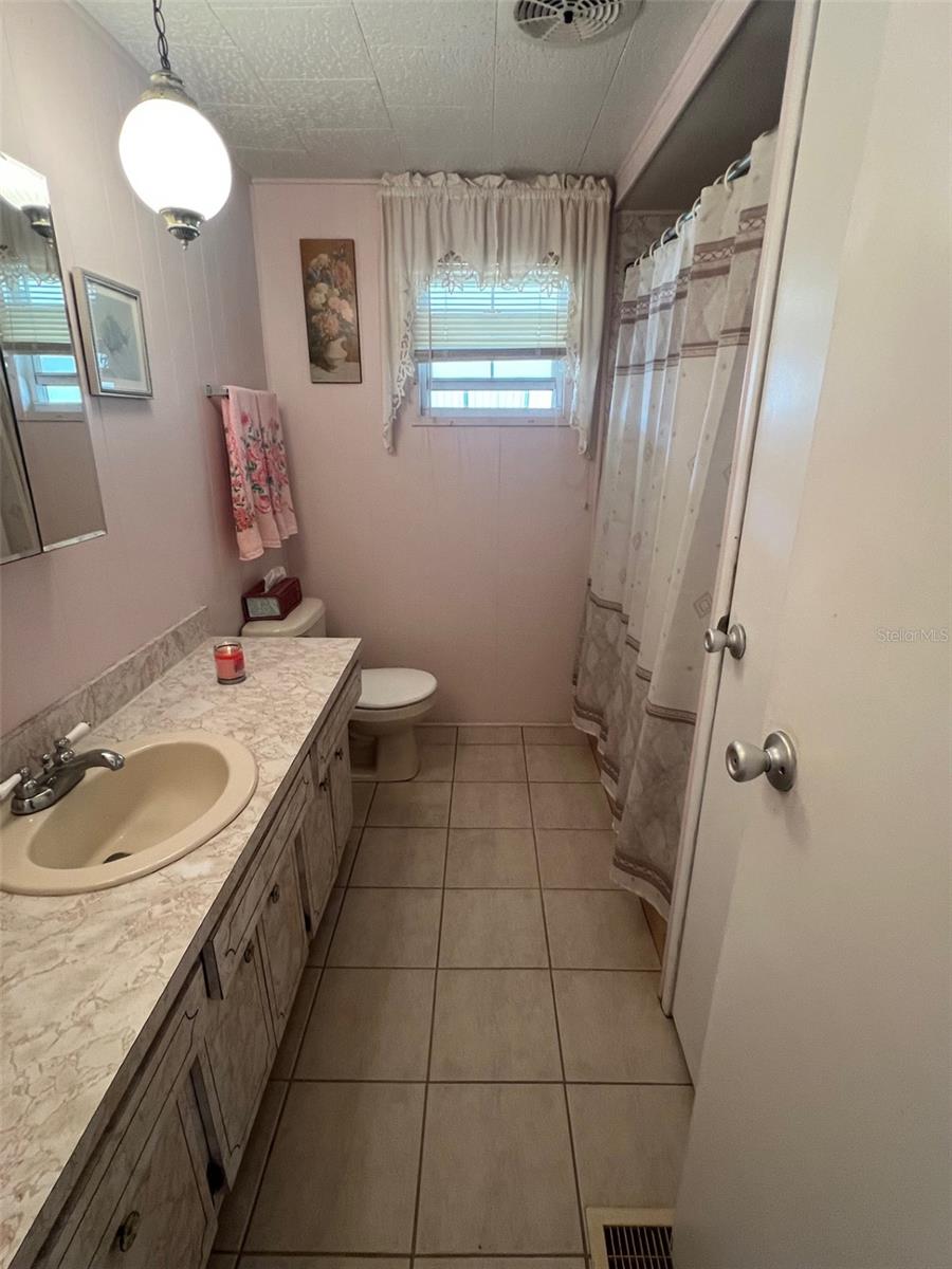 FOUR SEASONS ESTATE RESIDENT OWNED COMMUNITY INC - Residential