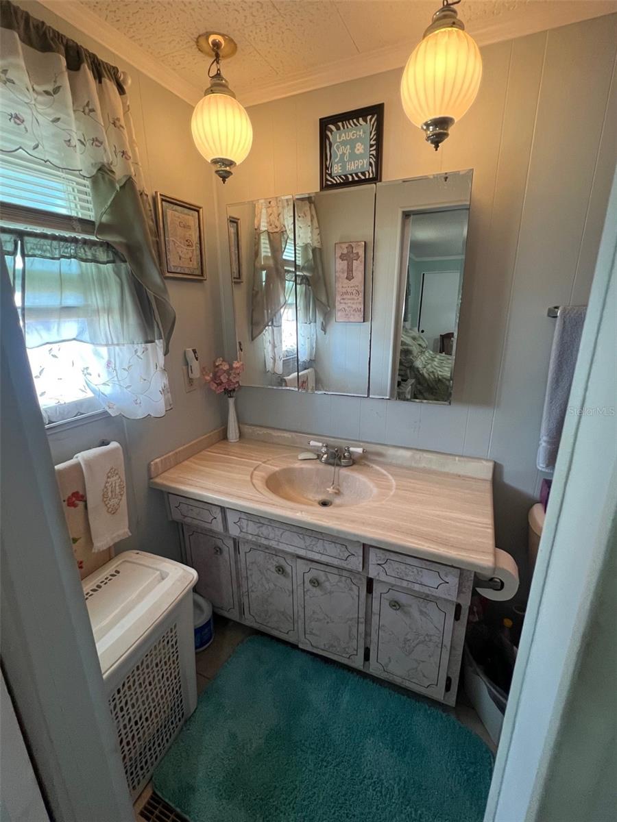 FOUR SEASONS ESTATE RESIDENT OWNED COMMUNITY INC - Residential