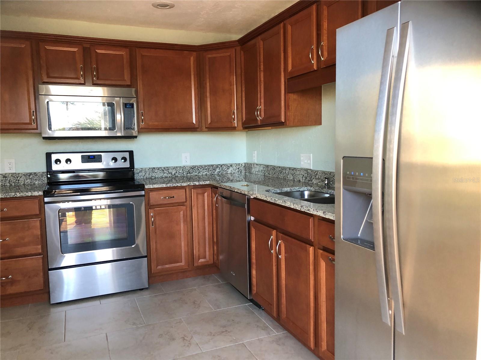 MADEIRA SHORES SUB - Residential Lease