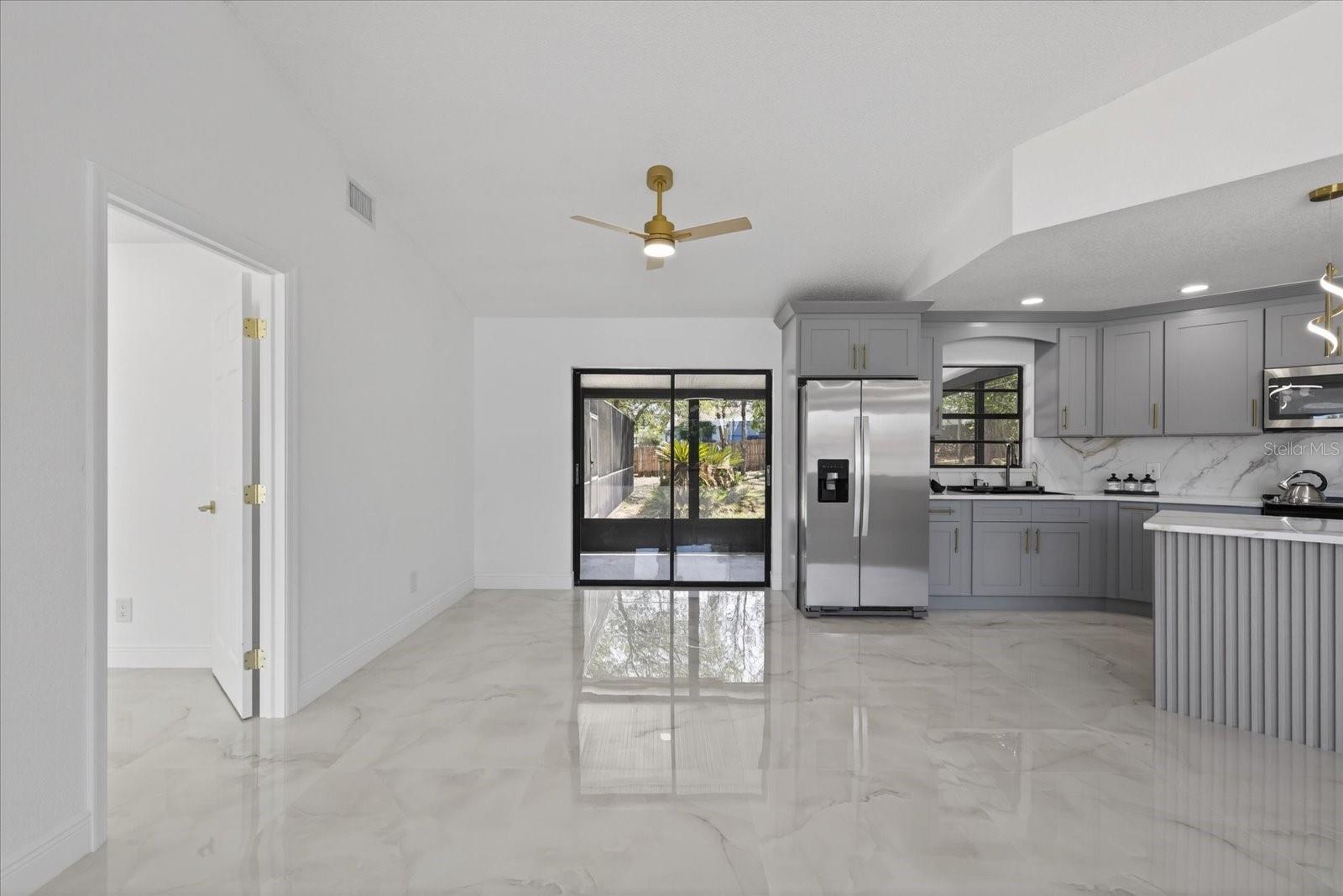SPRING HILL - Residential