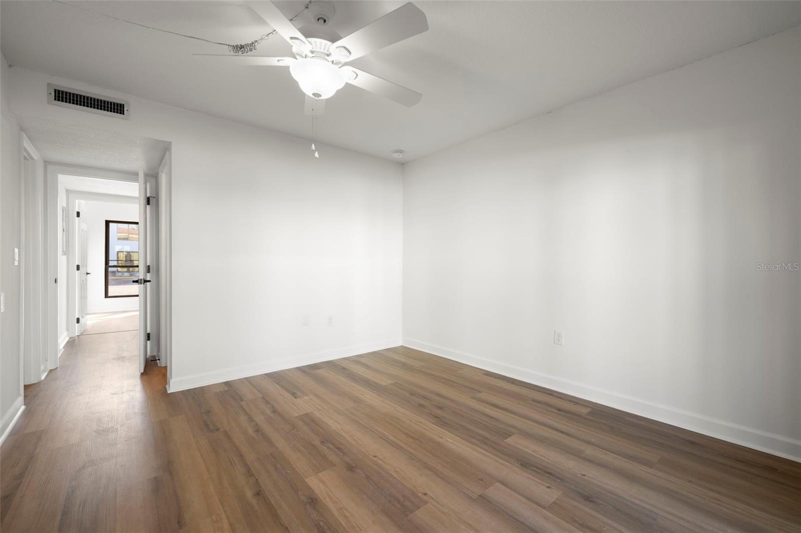 WINDRUSH COVE PH 1 CONDO - Residential