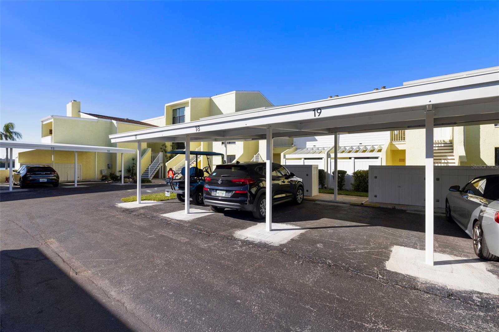 WINDRUSH COVE PH 1 CONDO - Residential