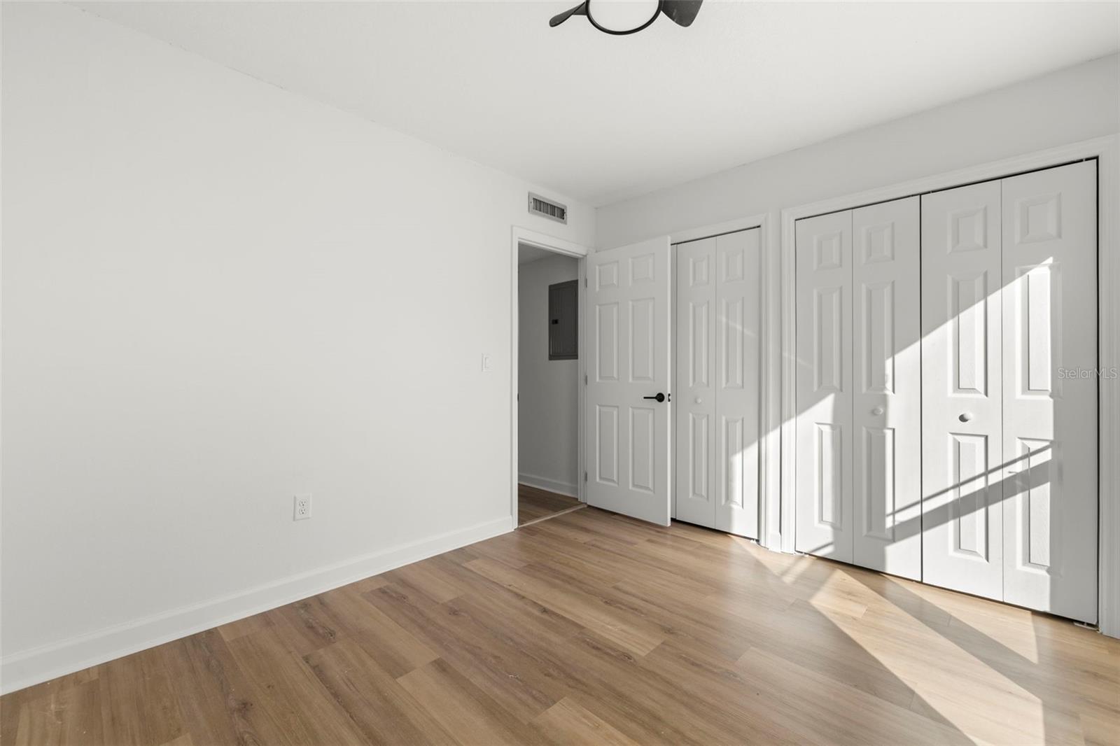 WINDRUSH COVE PH 1 CONDO - Residential