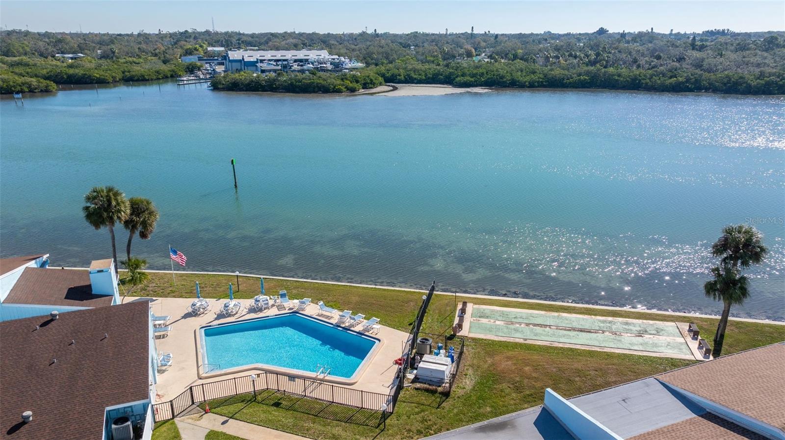 WINDRUSH COVE PH 1 CONDO - Residential